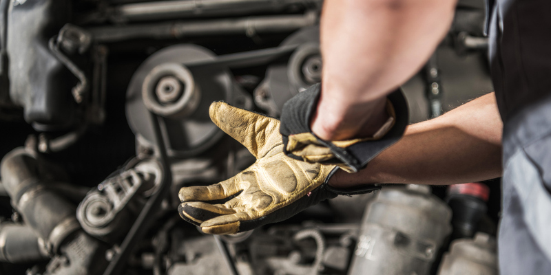 Three Signs You Need a New Diesel Mechanic